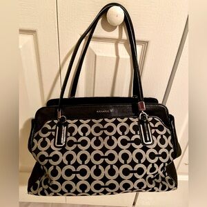 Coach purse. Gently used. Great condition.